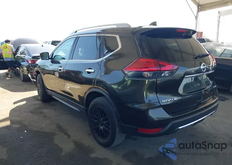 2017 Nissan Rogue Sv z USA, uszkodzony, nr VIN 5N1AT2MV3HC786220